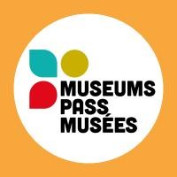 Logo des Museumspass: organener Hintergrund, darauf ein weißer Kreis in dem steht "Museums Pass Musées"