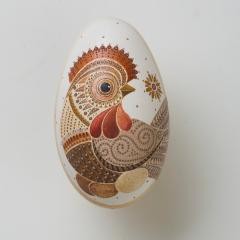 Heidi Haupt-Battaglia, Bildnis eines Huhns gemalt auf einem Ei
