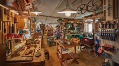 Achim Schneider in seiner Orgelwerkstatt